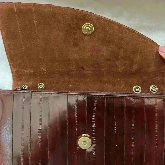 VINTAGE EEL SKIN SHELL DESIGN CLUTCH - Picture 9 of 10